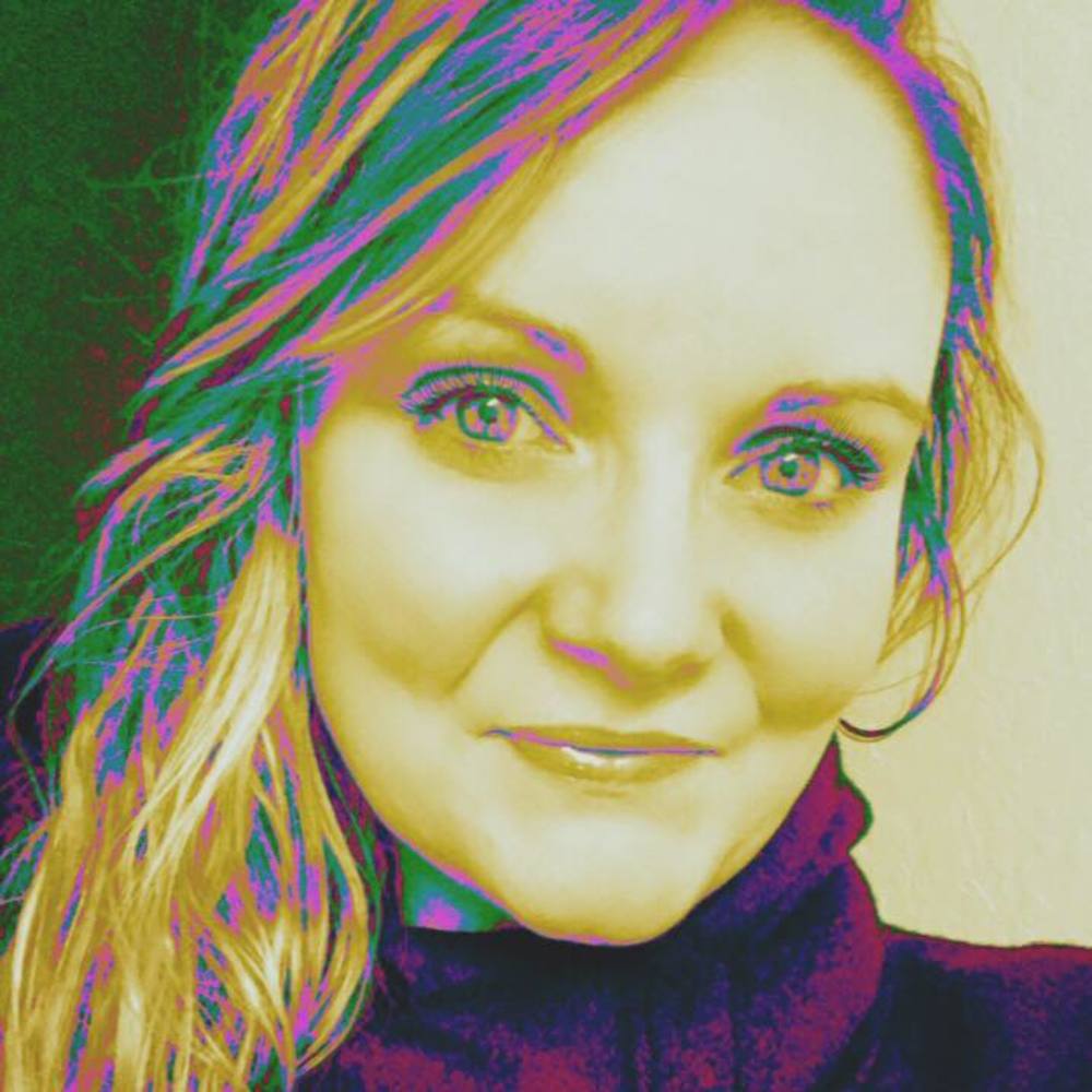 Meet your Posher, Carly